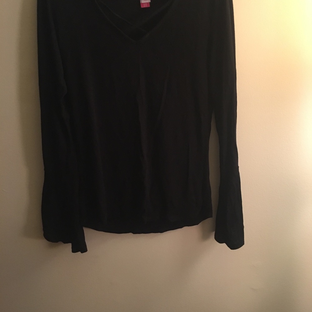 Bell sleeve blouse